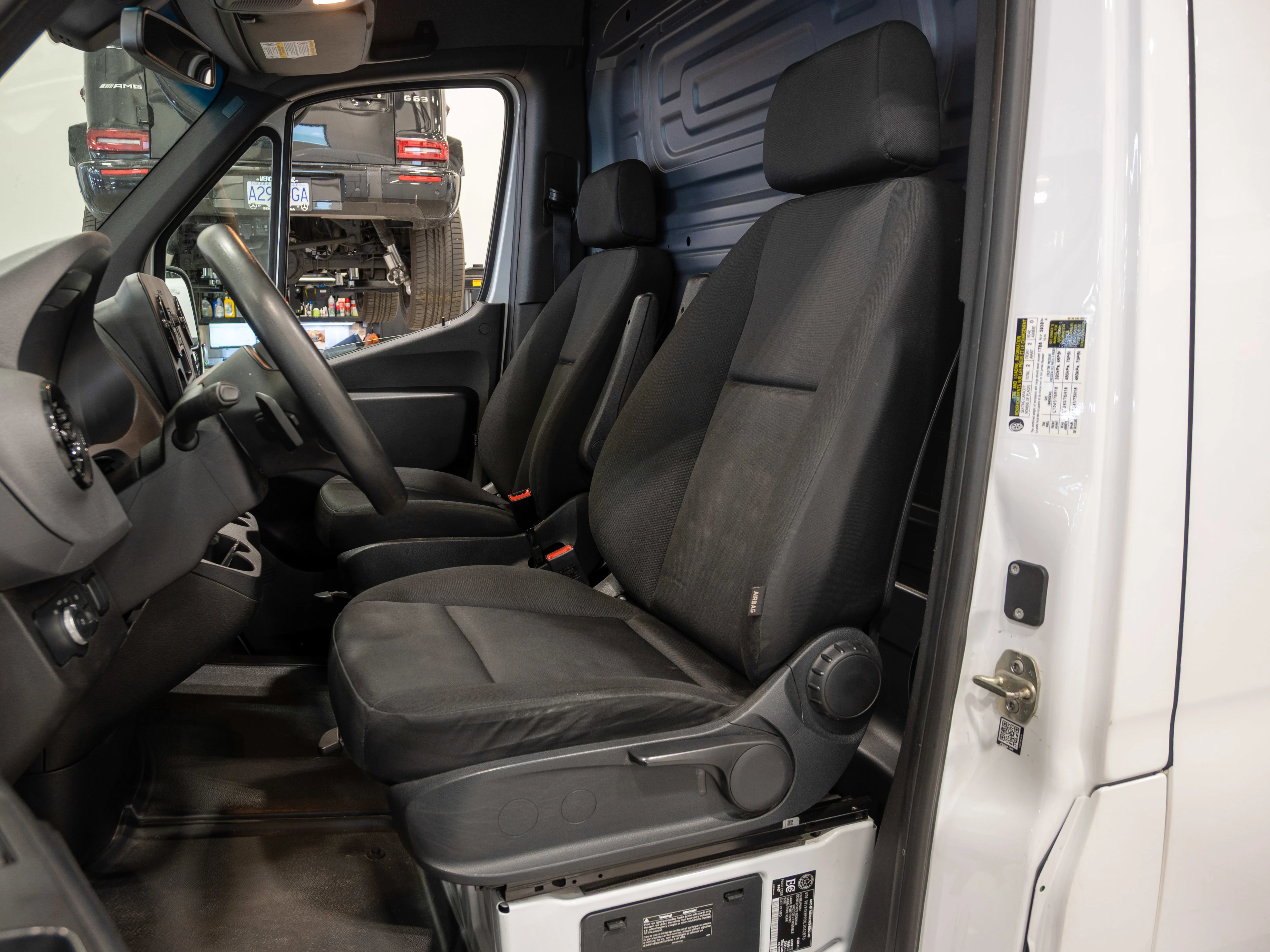 Used 2020 Arctic White Mercedes-Benz V6 2500 High Roof 144 RWD image 11