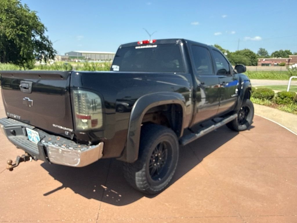 Used 2013 Black Chevrolet LT image 4