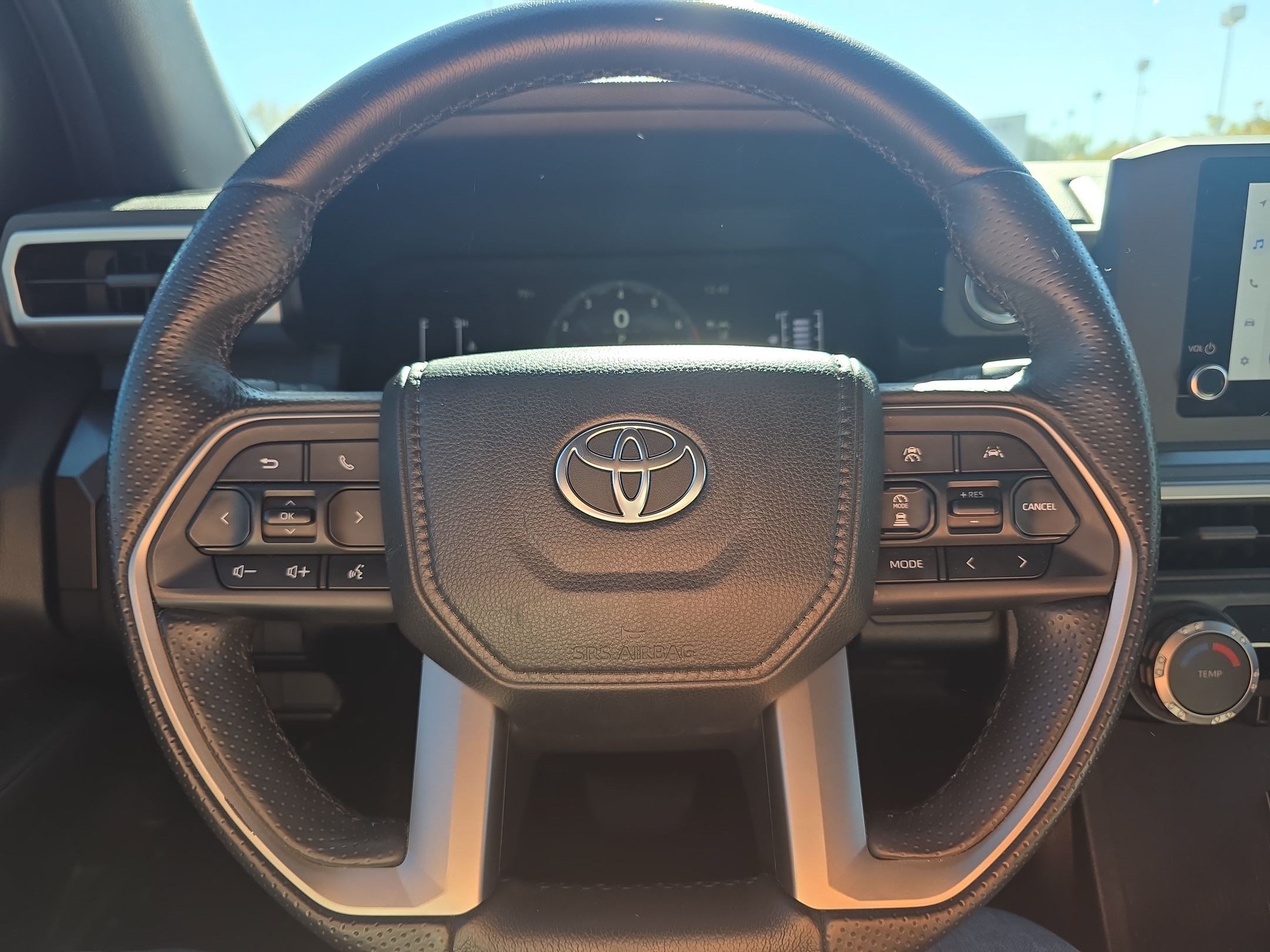 Used 2025 Ice Toyota SR5 image 17
