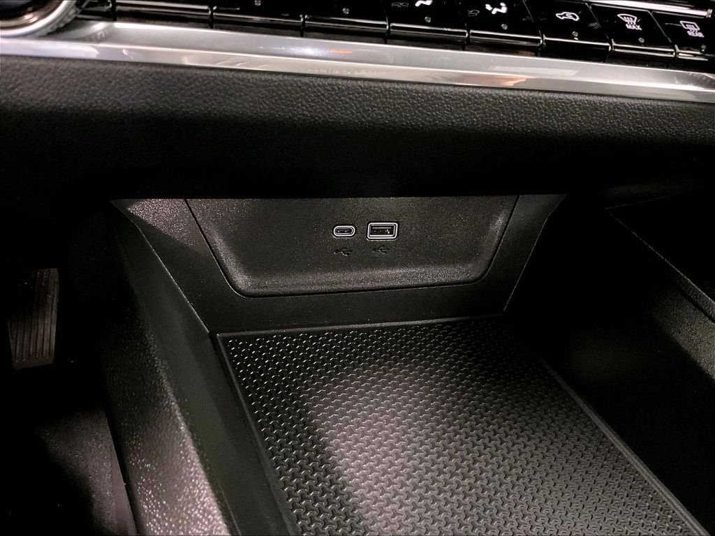 Used 2025 Blue Chevrolet LT image 26