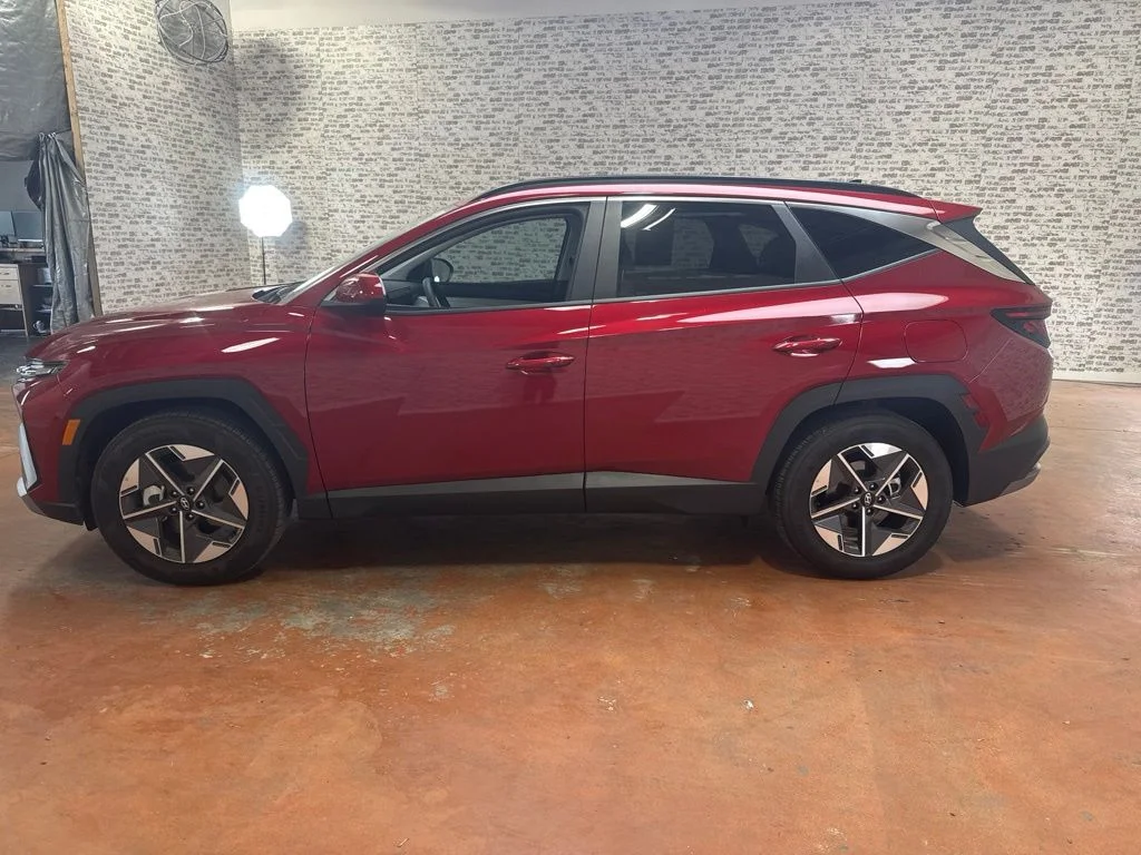 Used 2026 Ultimate Red Hyundai SEL image 4