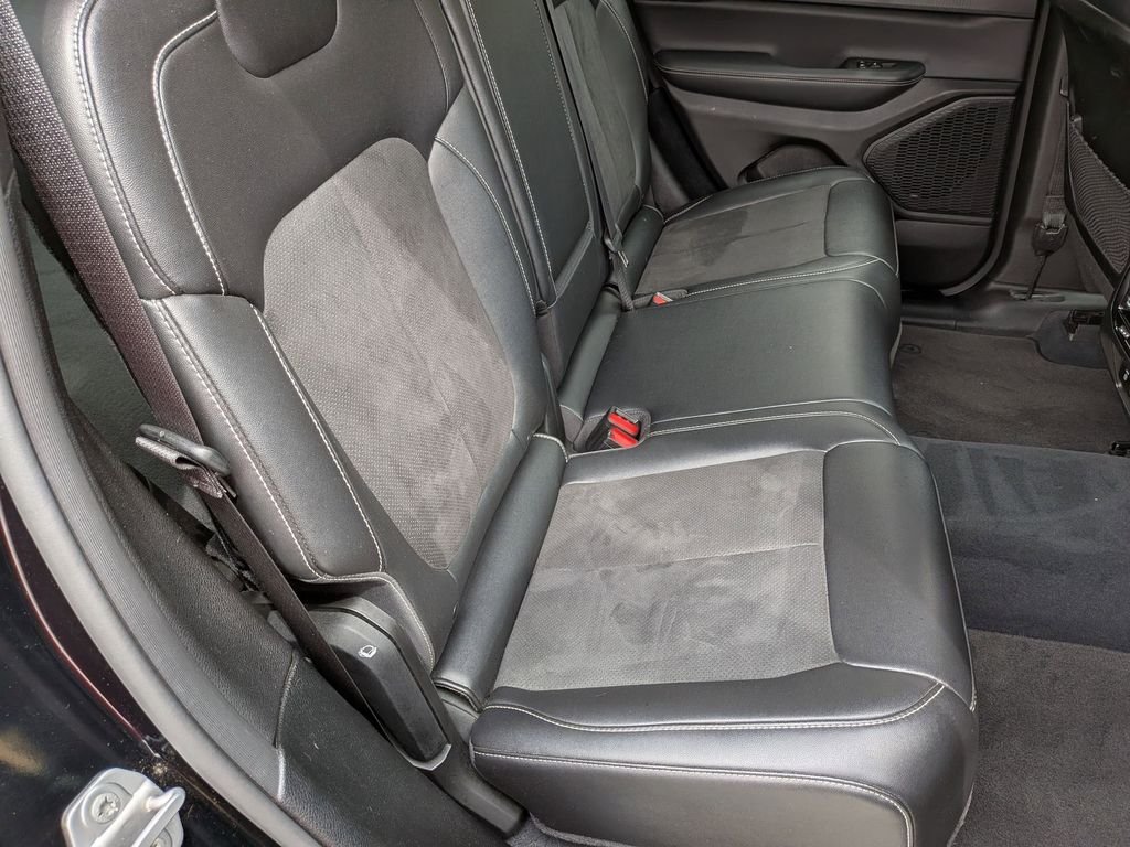 Used 2023 Black Jeep Altitude X image 25