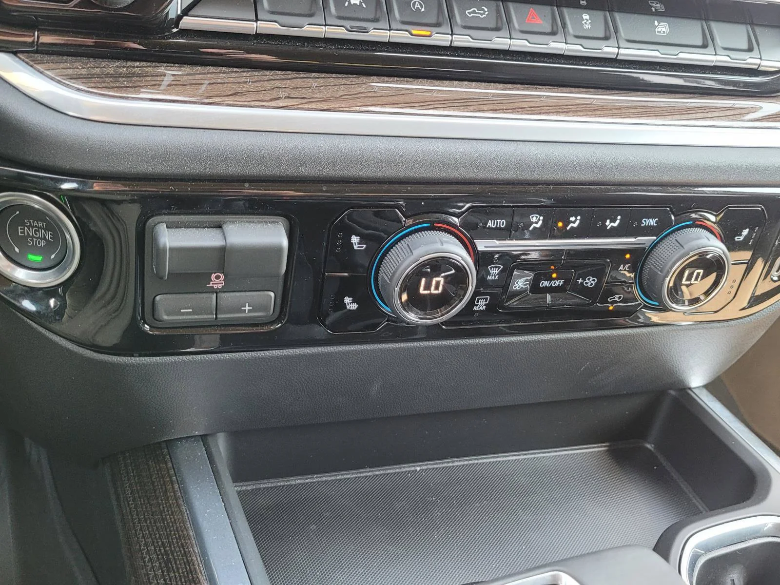 2026 Chevrolet Silverado 1500 RST - Photo 19