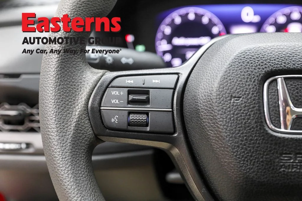Used 2023 Red Honda LX image 15