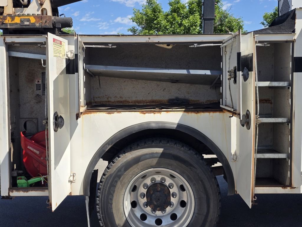 Used 2008 White Sterling Conventional Cab Mechanics Body image 25