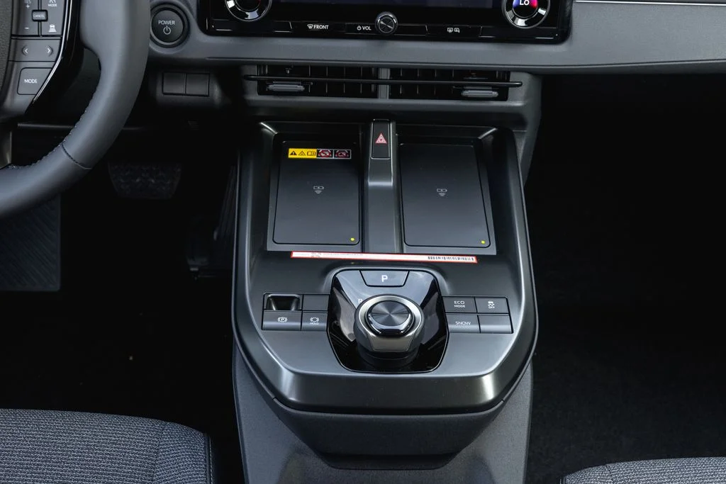 New 2026 Wind Chill Pearl <sup>1</sup> Toyota  XLE image 12