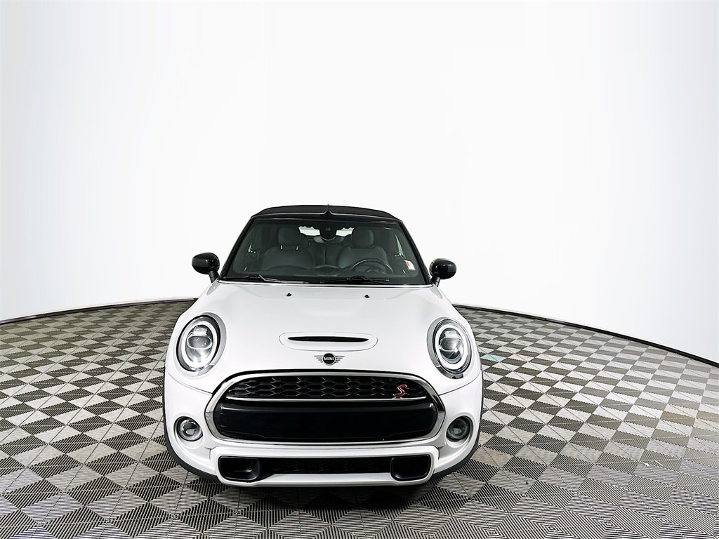 2020 Mini Cooper Convertible S photo 2
