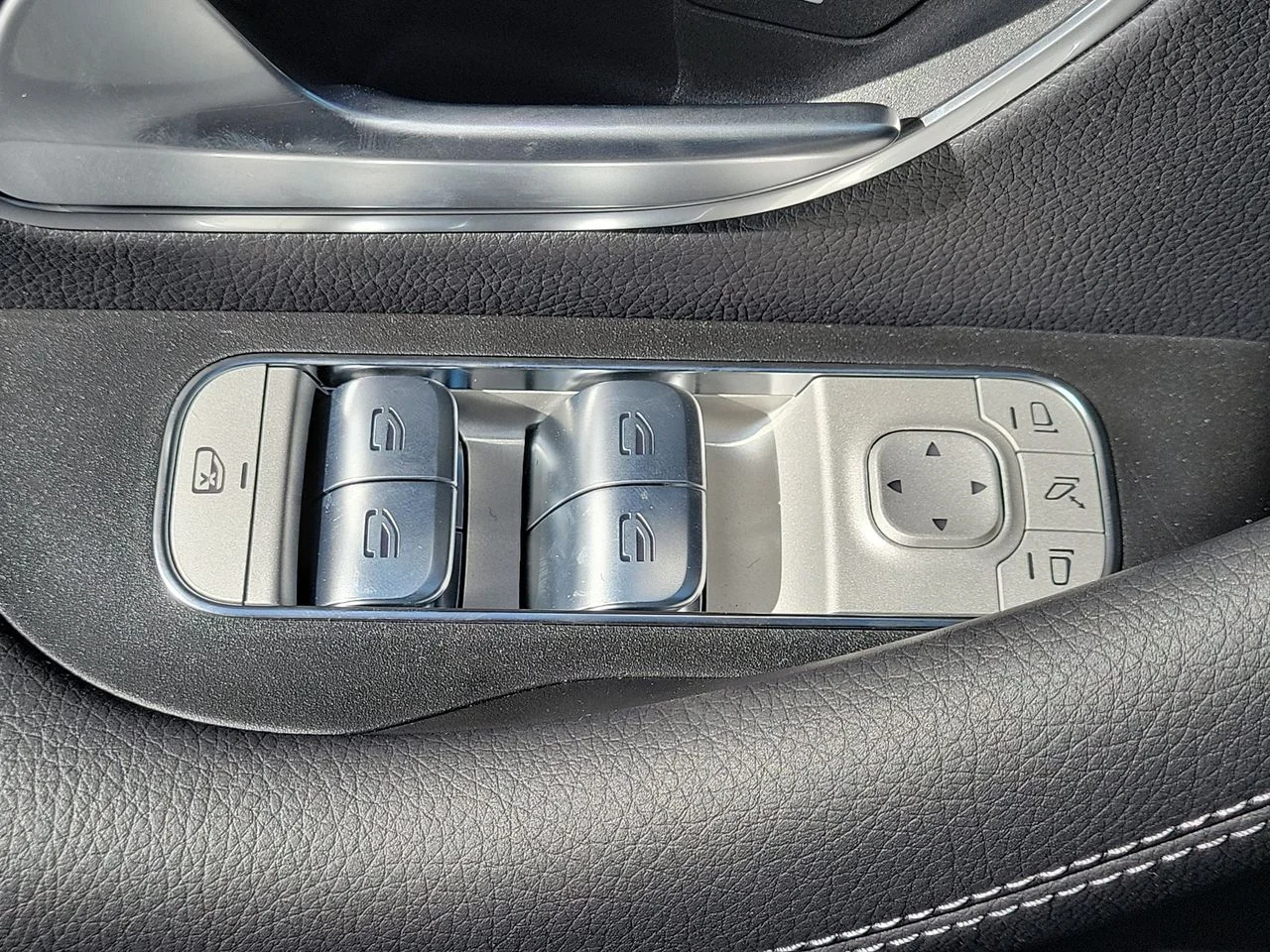 New 2026 Black Mercedes-Benz GLS 450 image 25