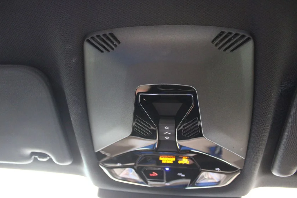 Used 2026 Black Sapphire Metallic BMW M35i image 33