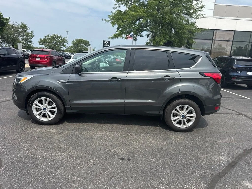 Used 2019 Gray Ford SE image 2