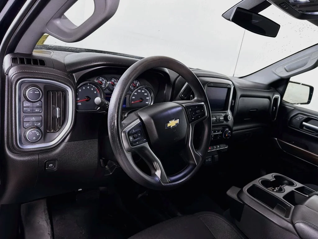 Used 2020 Gray Chevrolet LT image 10