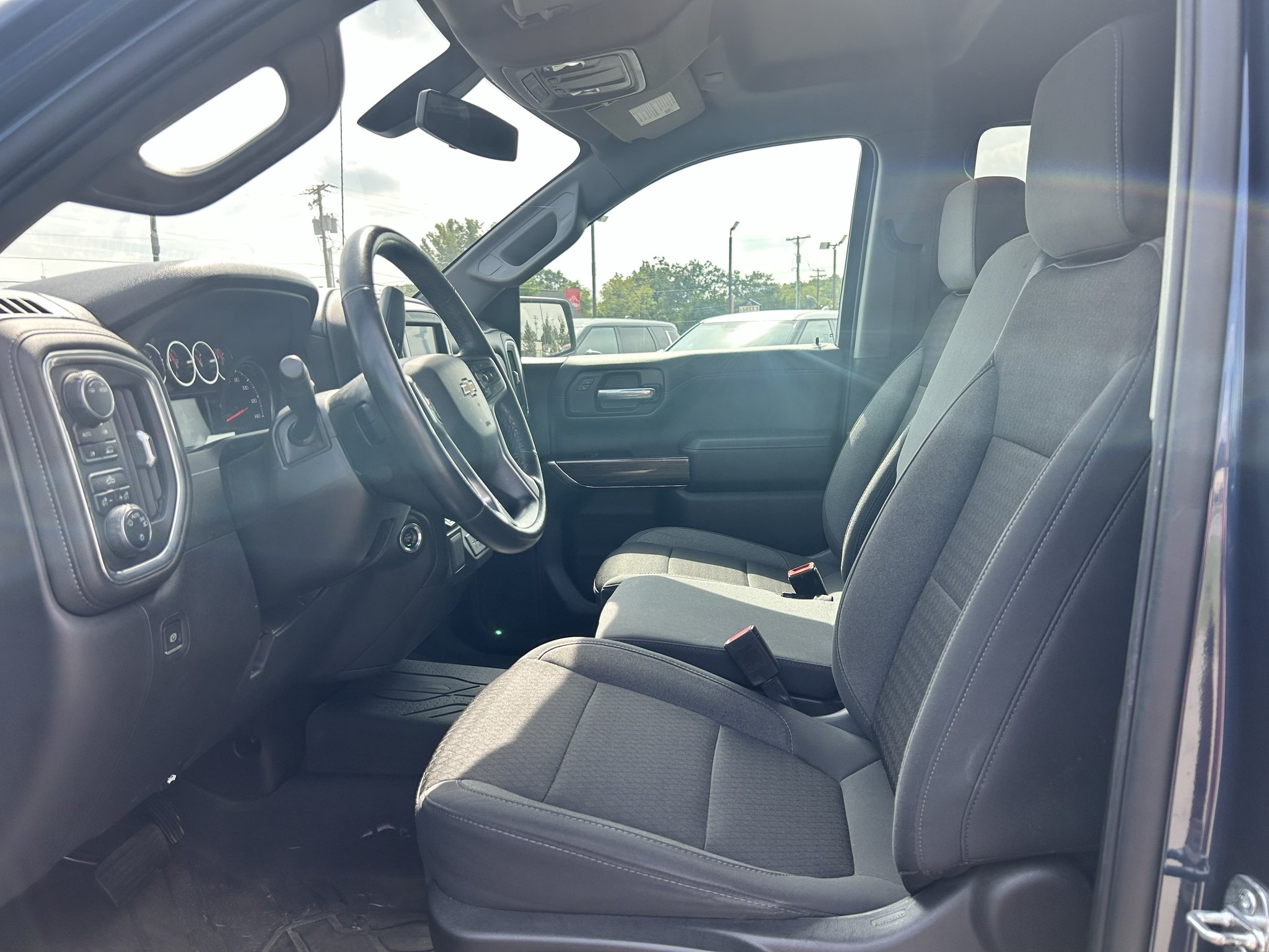 Used 2022 Northsky Blue Metallic Chevrolet LT image 8