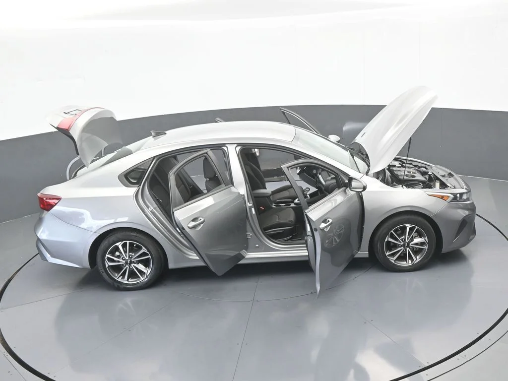 Used 2022 Steel Gray Kia LXS image 61
