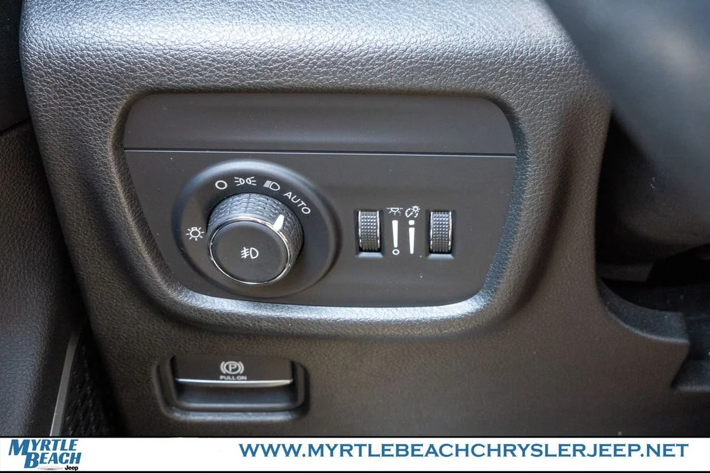 Certified Used 2021 Diamond Black Jeep Limited image 30