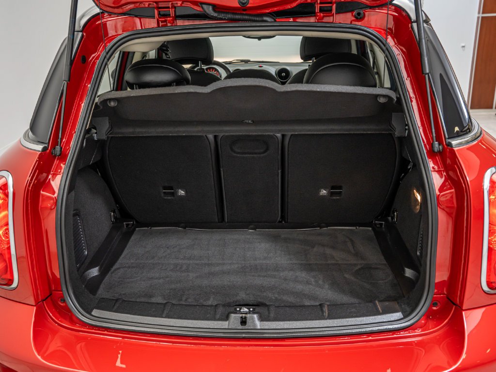 Used 2015 Blazing Red MINI  image 22