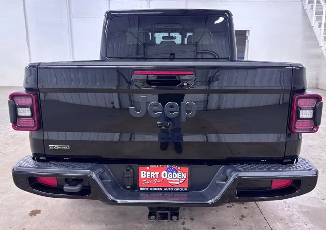 Used 2023 Black Jeep High Altitude image 5