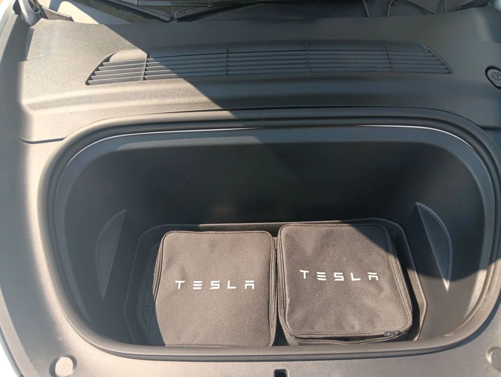 Used 2024  Tesla Long Range image 22
