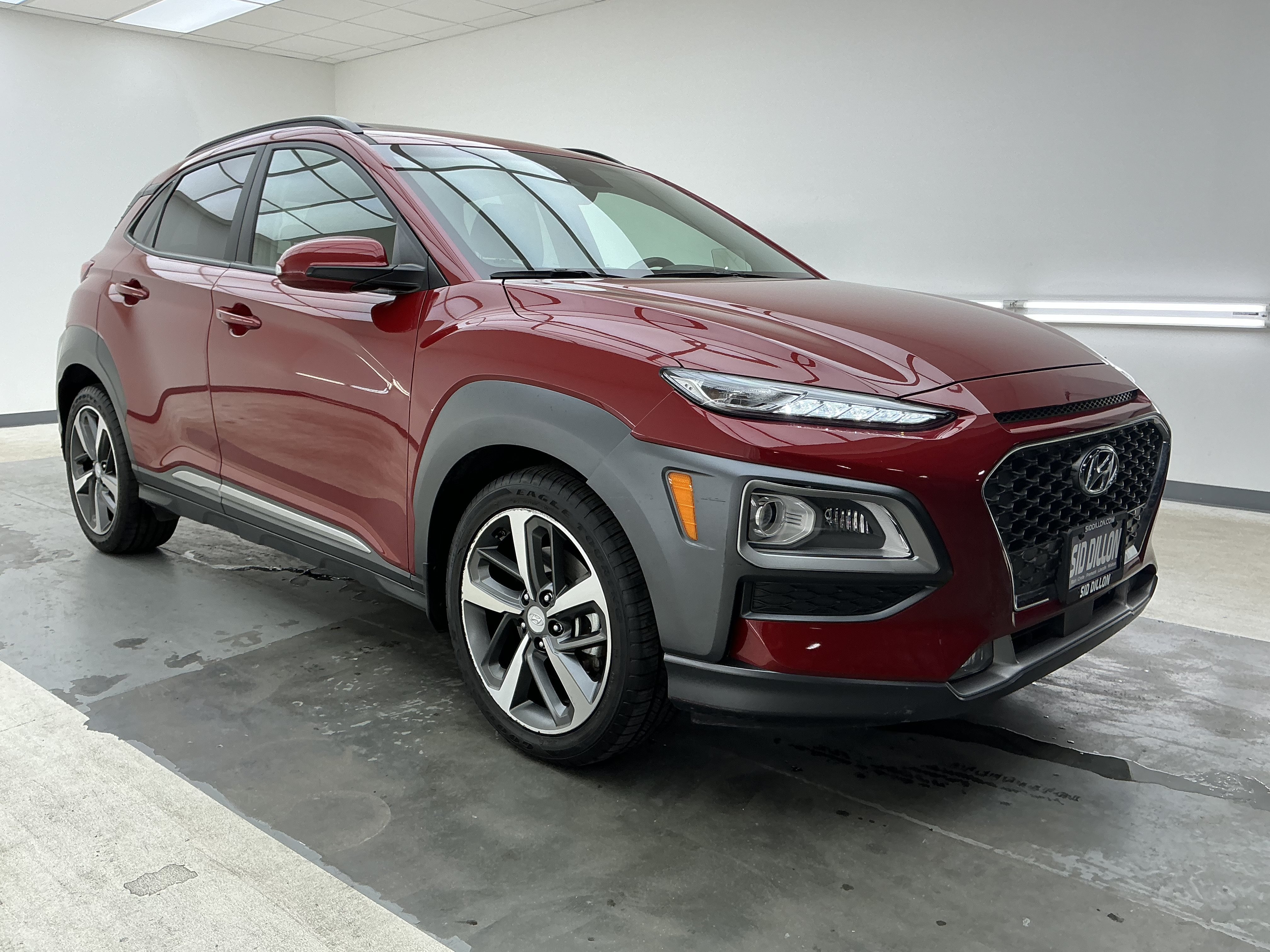 Certified Used 2020 Pulse Red Hyundai Ultimate image 3