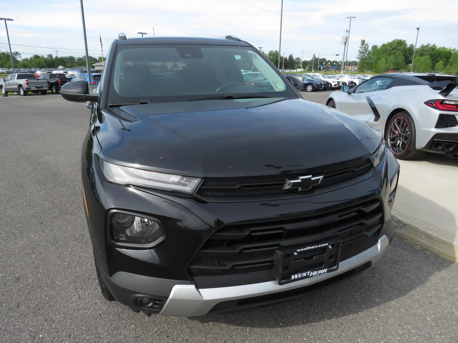 Used 2021 Mosaic Black Metallic Chevrolet LT image 4