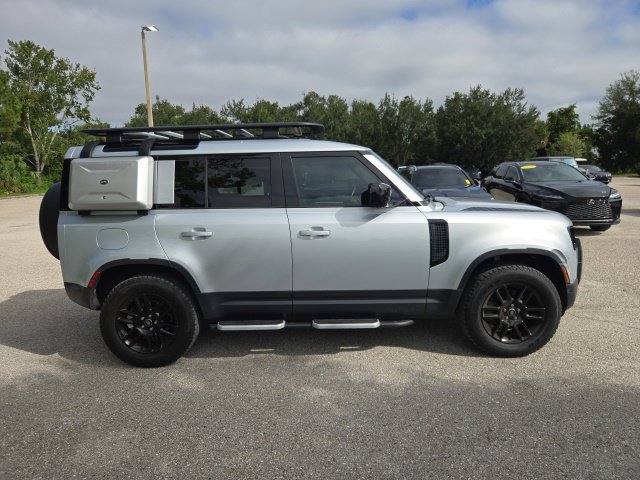 Used 2022 Silver Land Rover S image 6