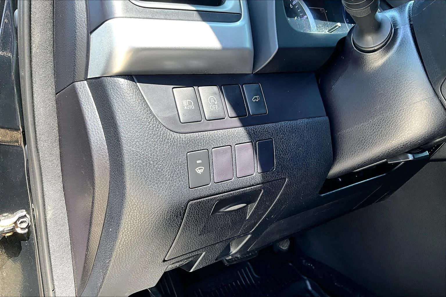 Used 2017 Midnight Black Metallic Toyota XLE image 35