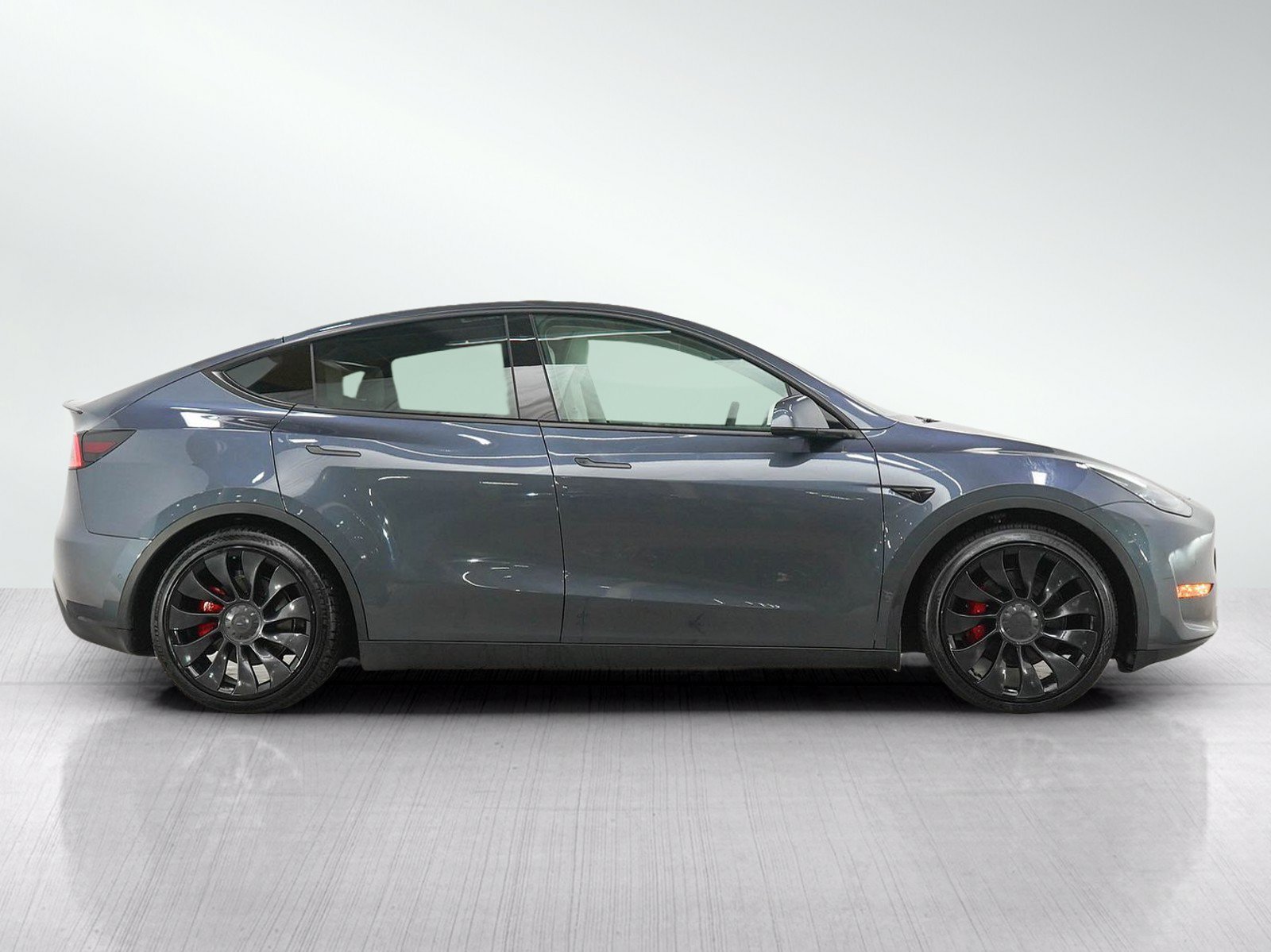 Used 2022 Gray Tesla Performance AWD image 6