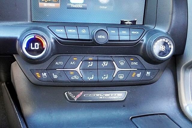 Used 2014 Red Chevrolet Coupe image 26