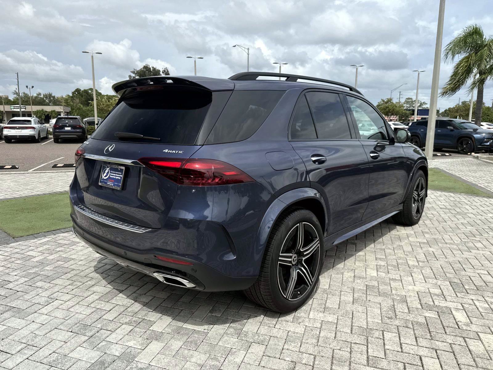 New 2026 Twilight Blue Metallic Mercedes-Benz 450 4MATIC® SUV image 5