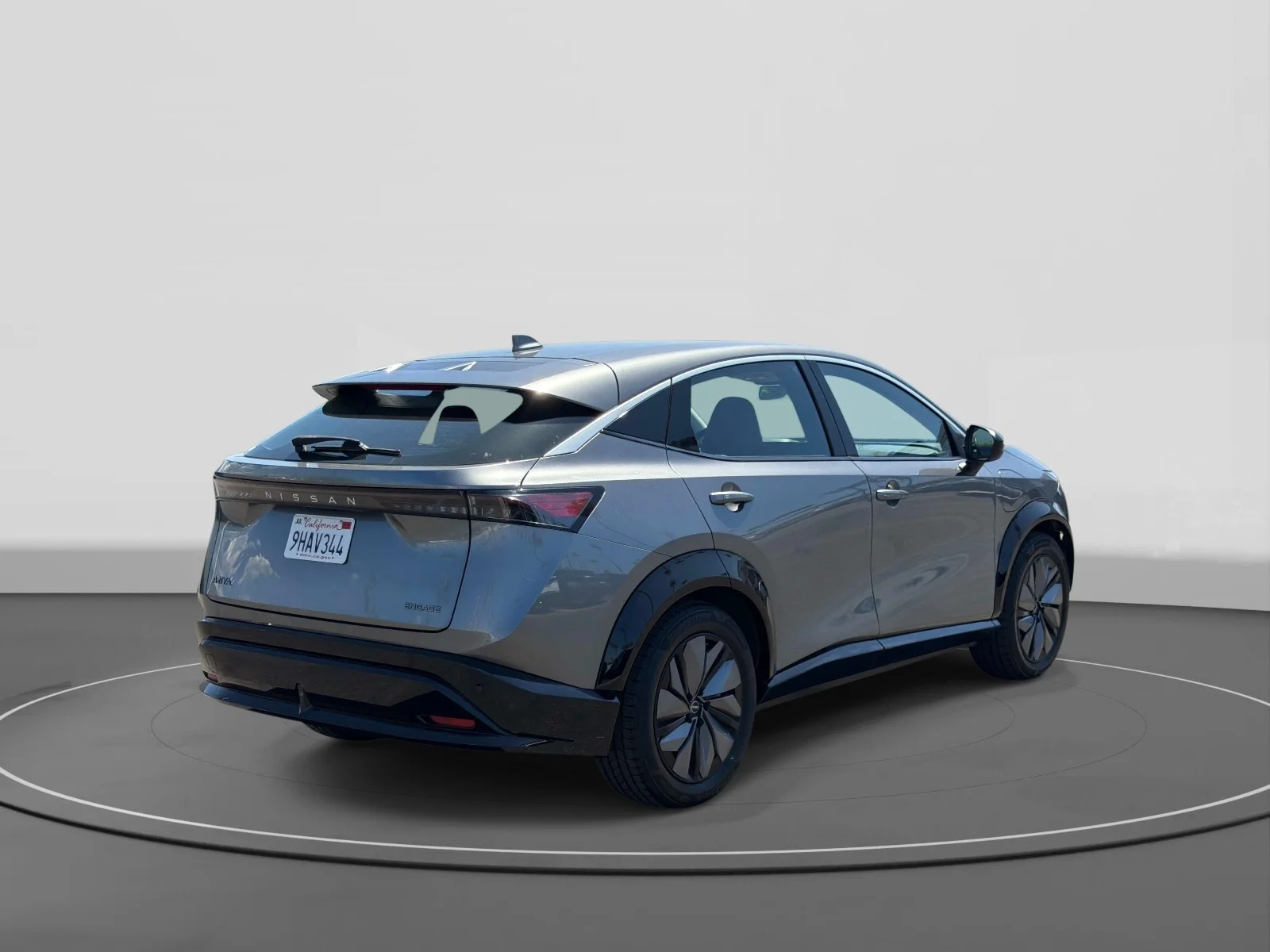 Used 2023 GUN METALLIC Nissan ENGAGE image 7