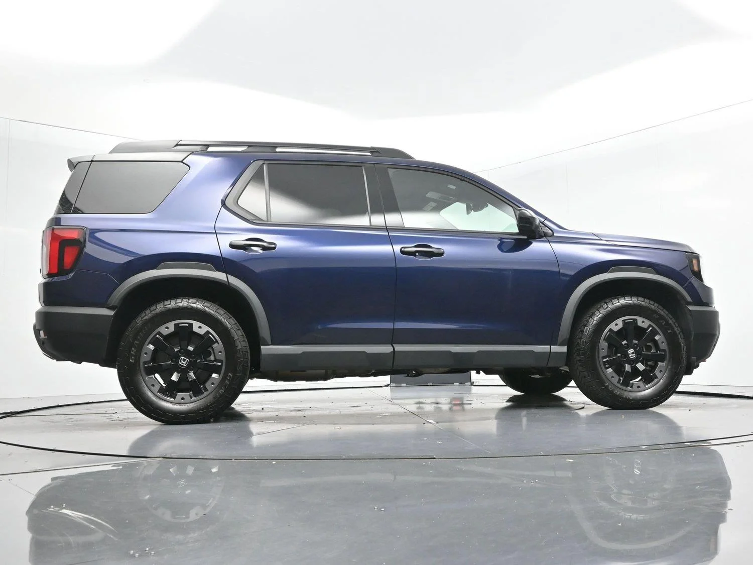 Used 2026 Obsidian Blue Pearl Honda TrailSport Elite image 58
