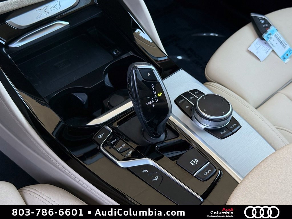 Used 2020 Silver BMW xDrive30i image 34