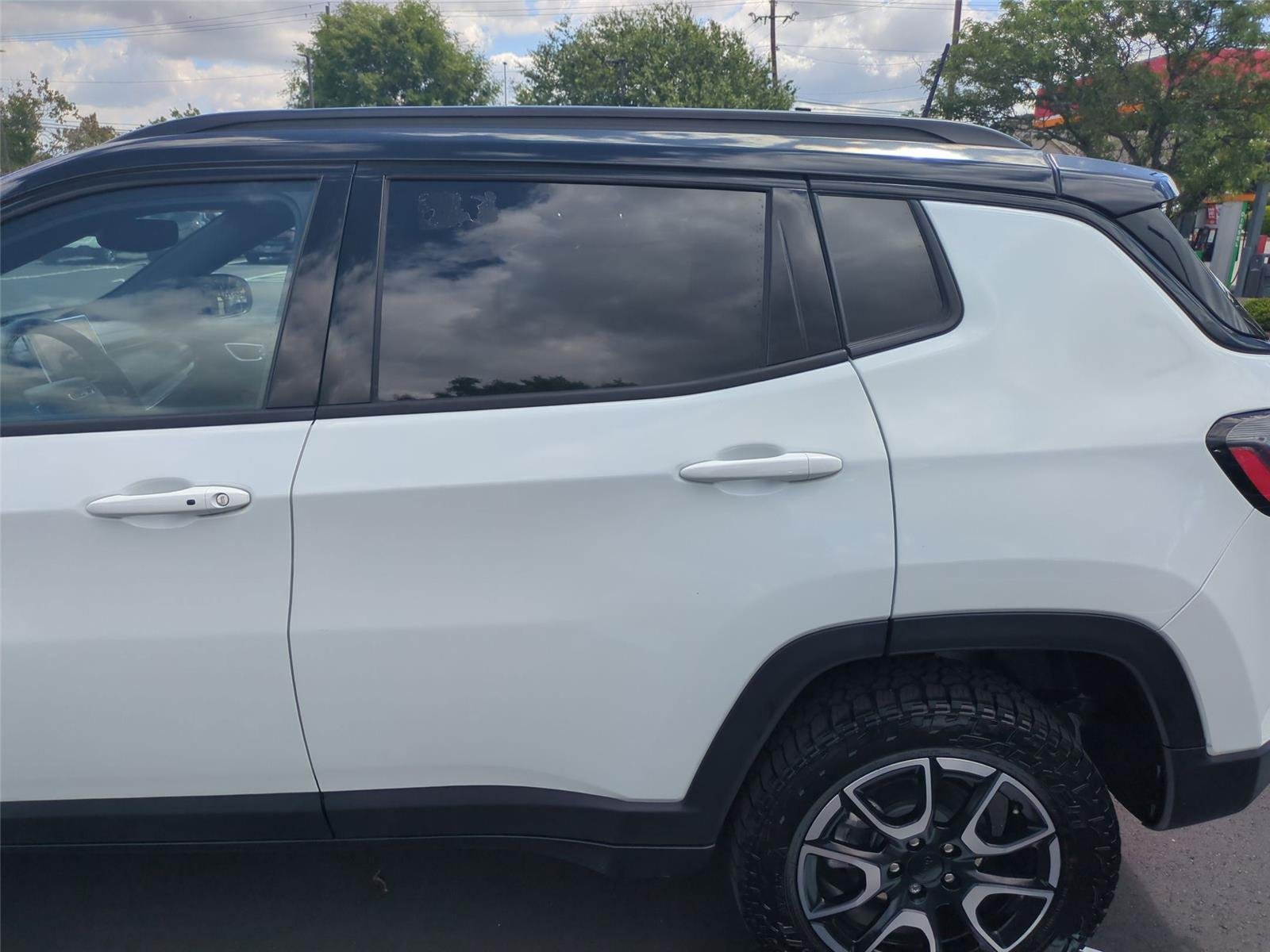 Used 2024 Bright White Clearcoat Jeep Trailhawk image 44