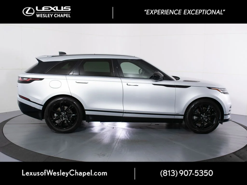 Used 2021 Silver Land Rover R-Dynamic S image 2