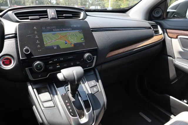 Used 2020 Lunar Silver Metallic Honda Touring image 17