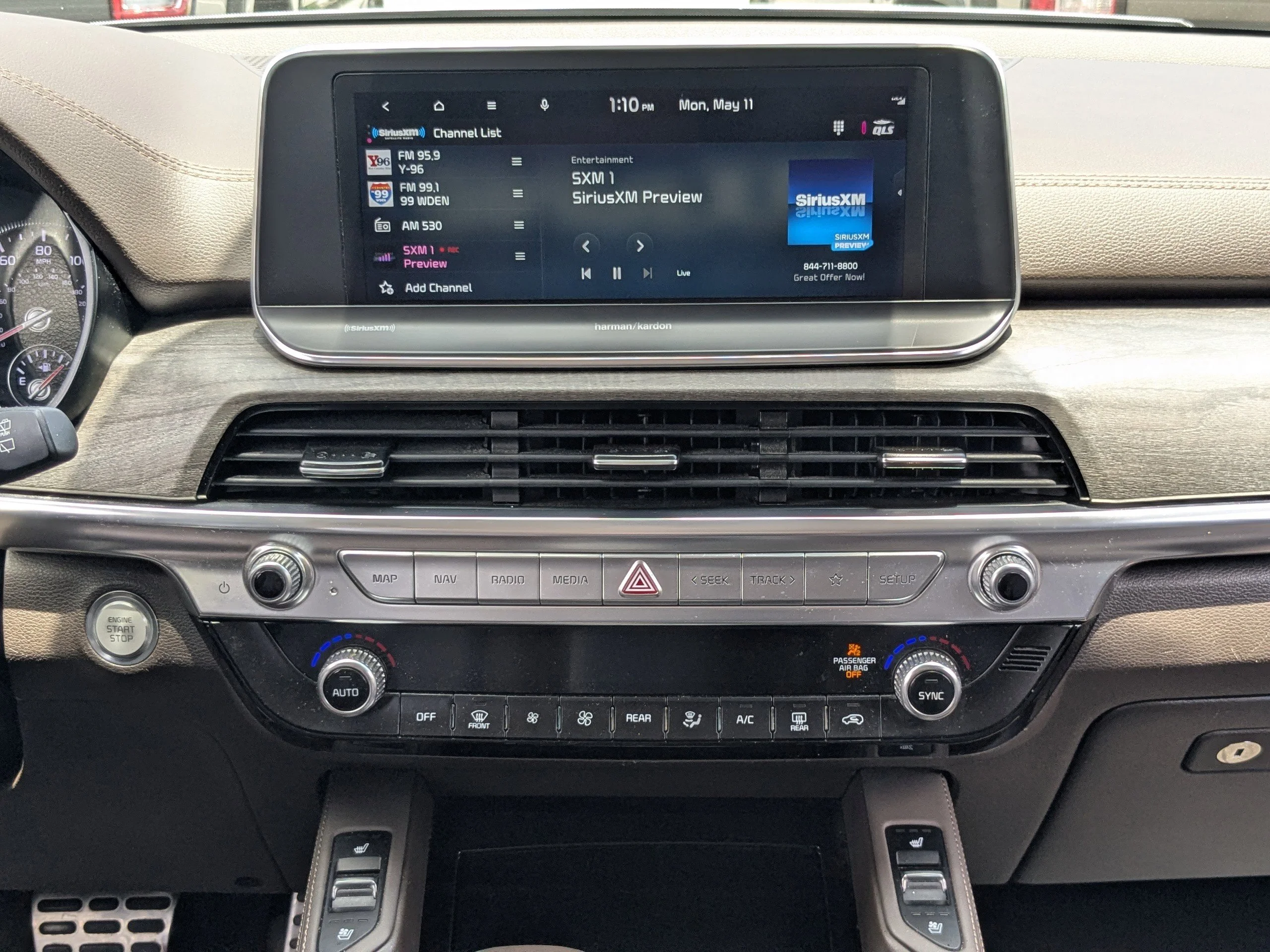 Used 2022 White Kia SX image 18