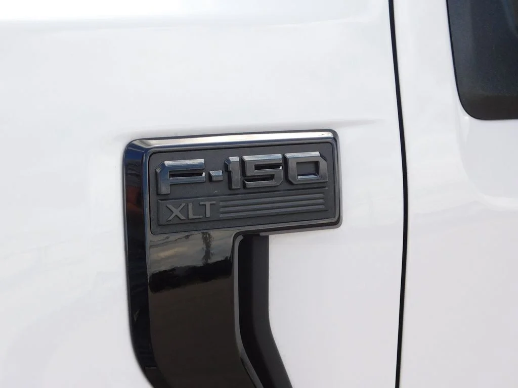 Used 2023 Oxford White Ford XLT image 42