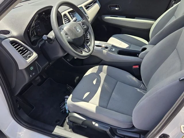 Used 2021  Honda LX image 6