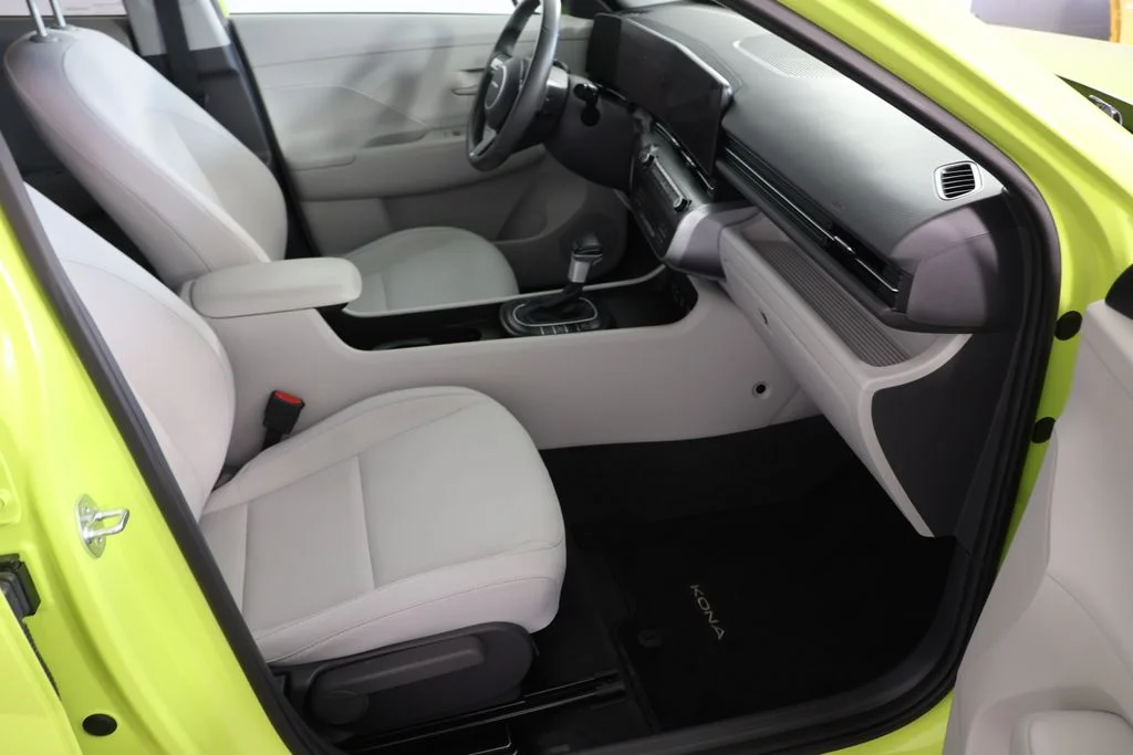 Used 2024 Yellow Hyundai SEL image 21