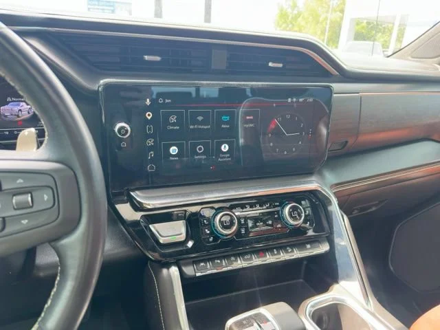 Used 2024 Onyx Black GMC Denali Ultimate image 26