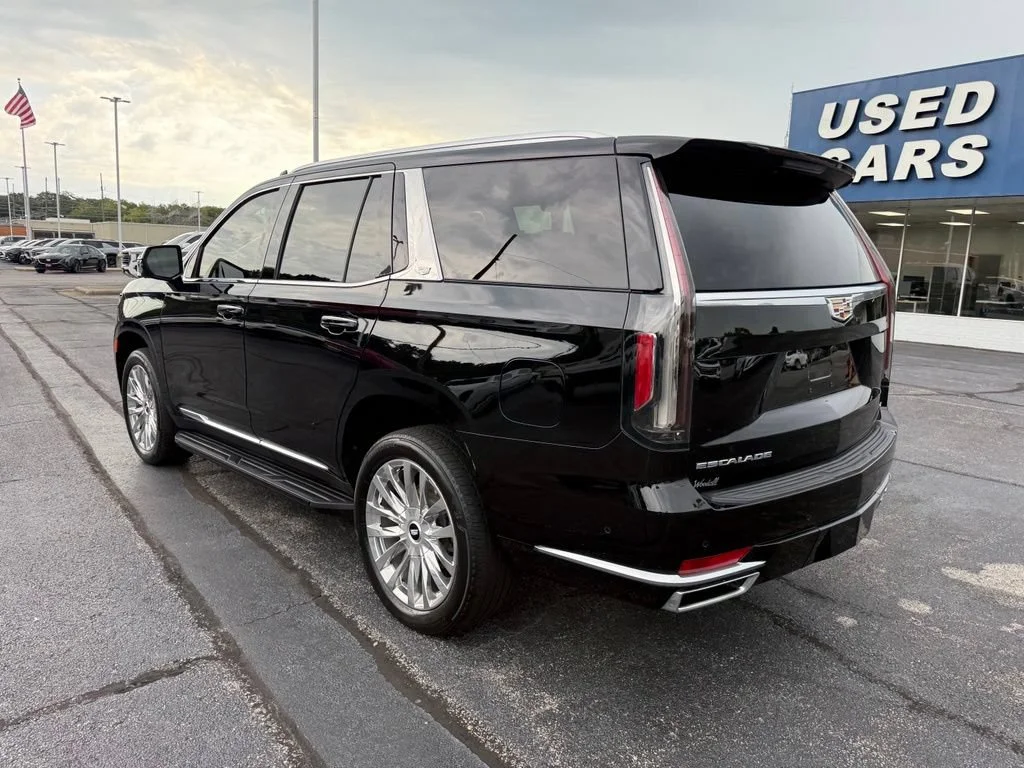 Used 2021 BLACK RAVEN Cadillac Premium Luxury image 6
