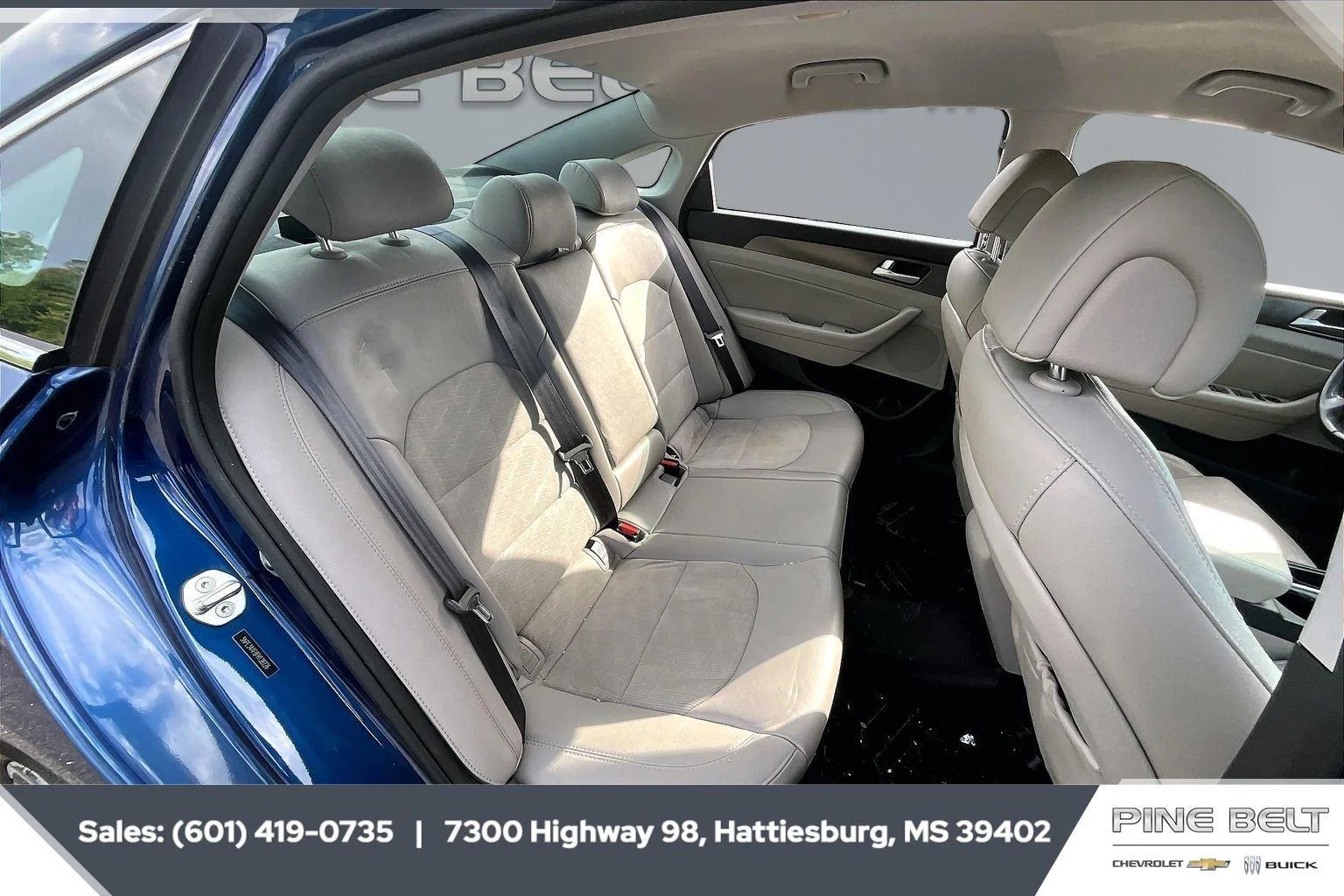 Used 2015 Lakeside Blue Hyundai 2.4L Sport image 20
