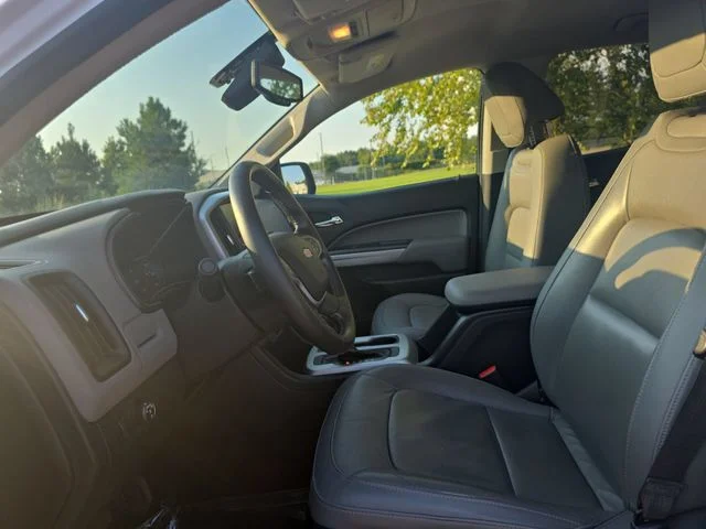 Used 2016 White Chevrolet LT image 15
