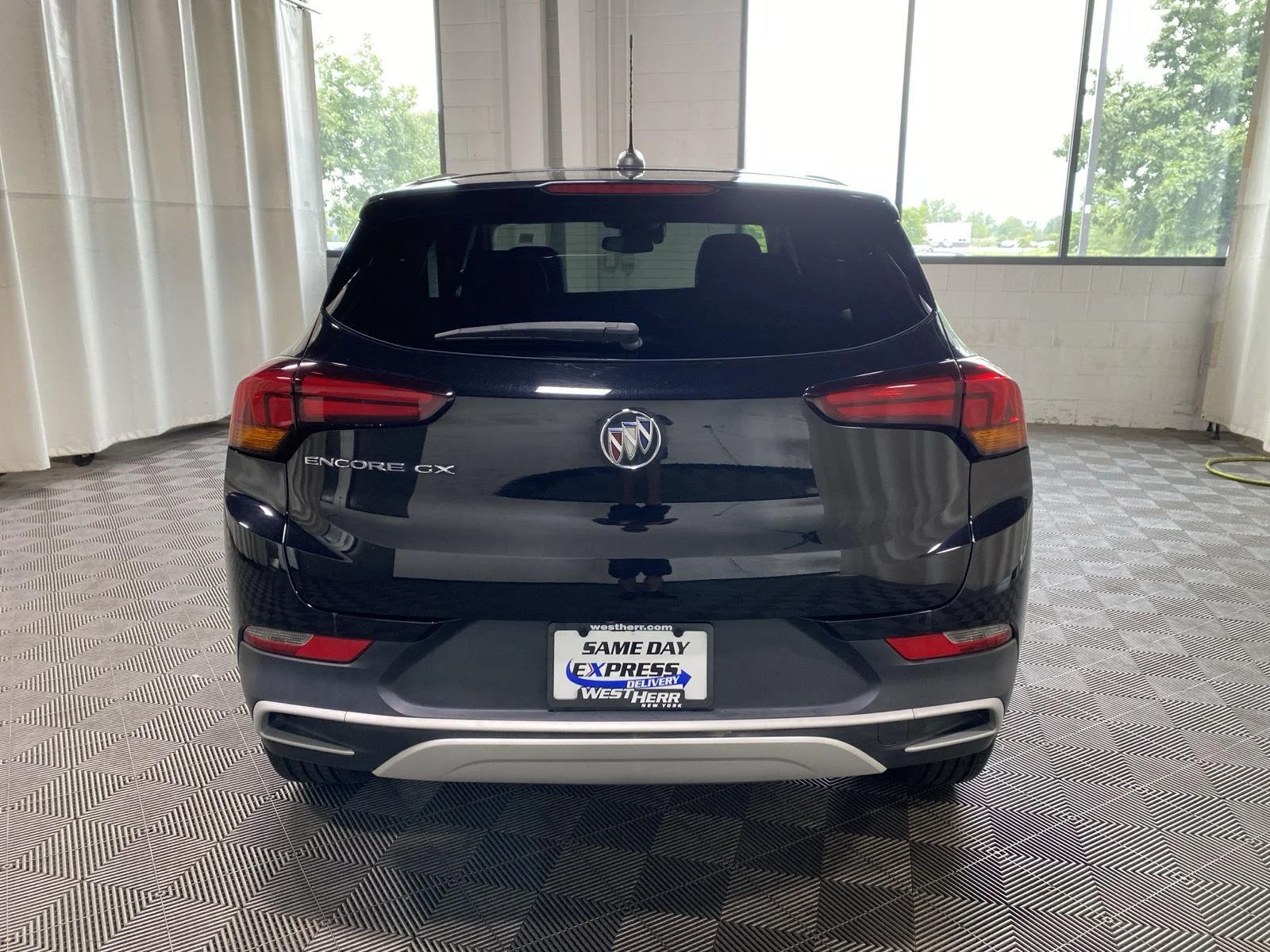 Used 2022 Ebony Twilight Metallic Buick Preferred image 13