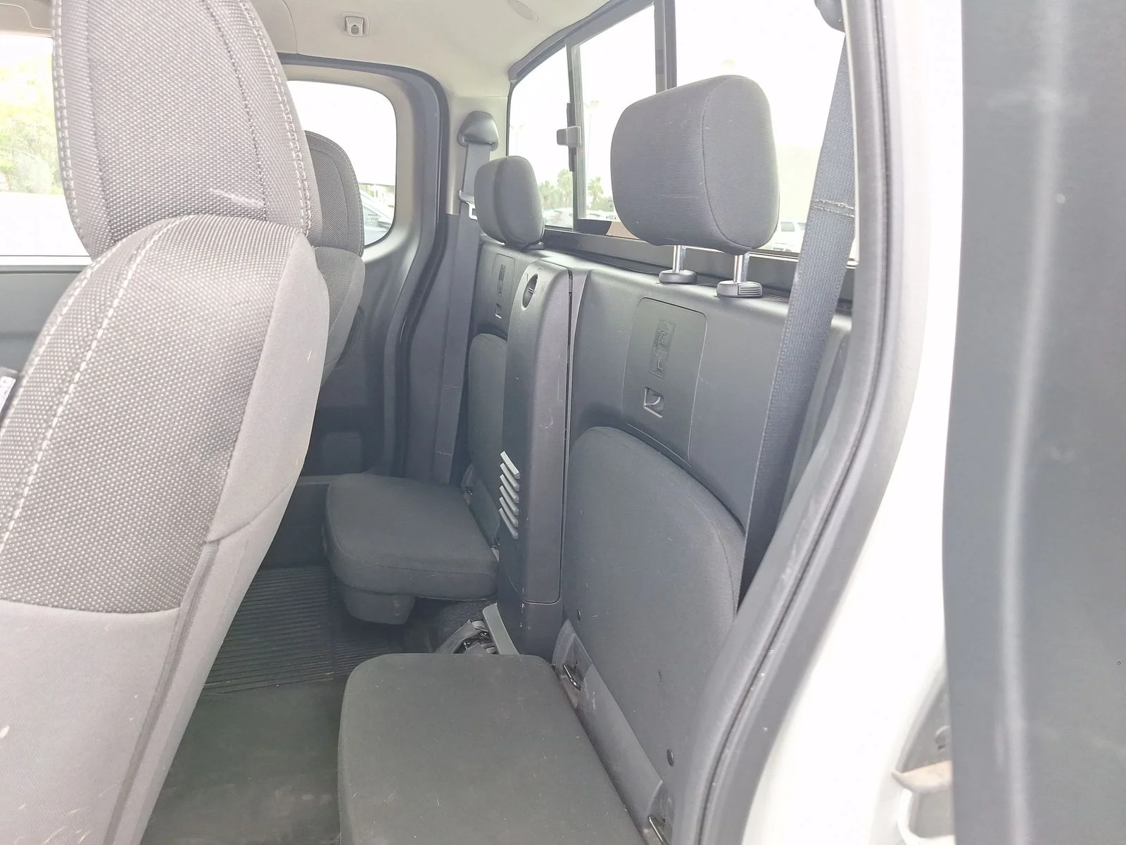 Used 2025 White Nissan SV image 18