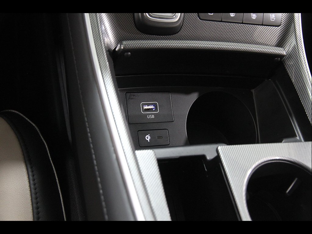2023 Hyundai Santa Fe Limited - Photo 16