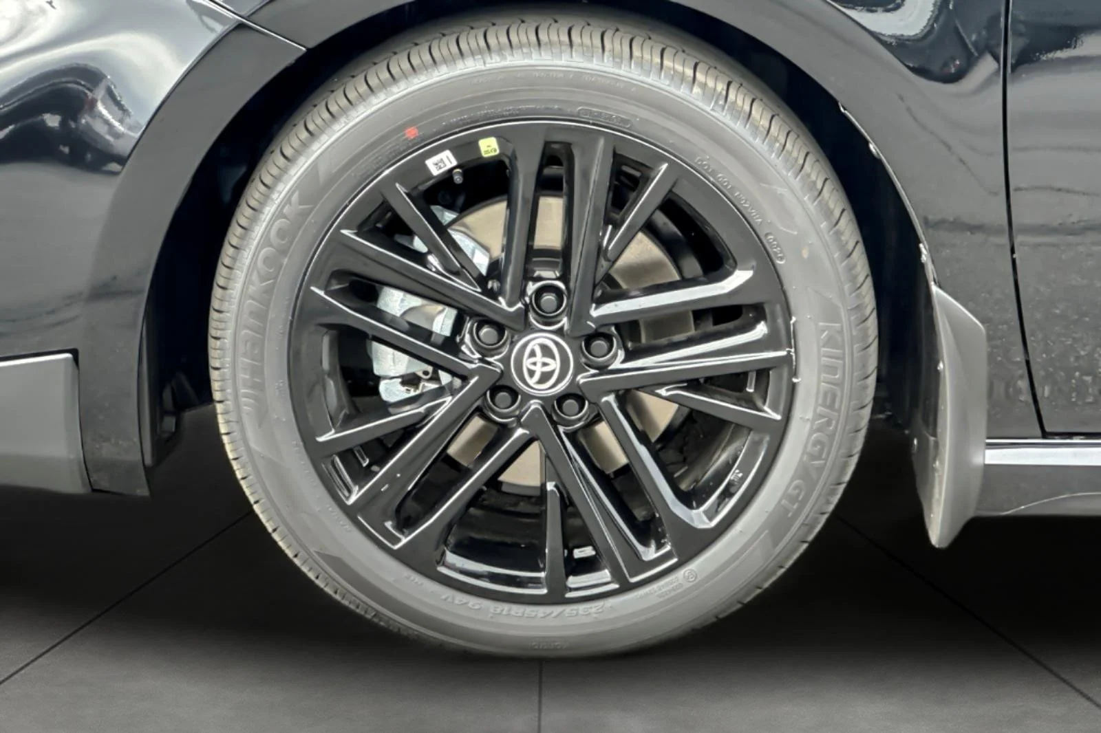 2026 Toyota Camry SE - Photo 24
