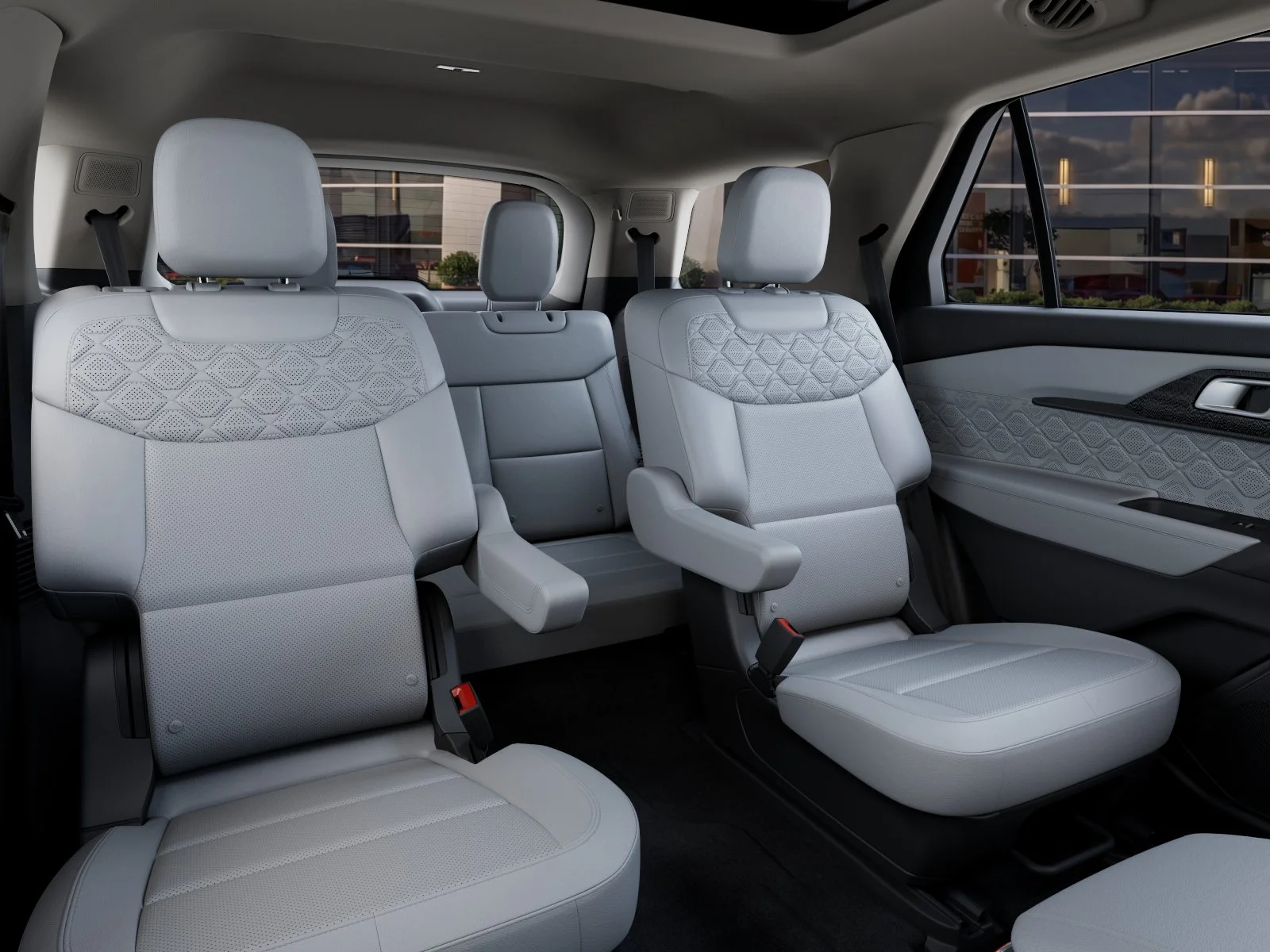 New 2027 Star White Metallic Tri-Coat Ford Platinum™ image 30