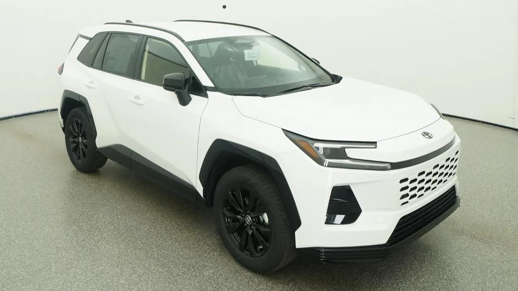 New 2026 Ice Cap Toyota SE image 10