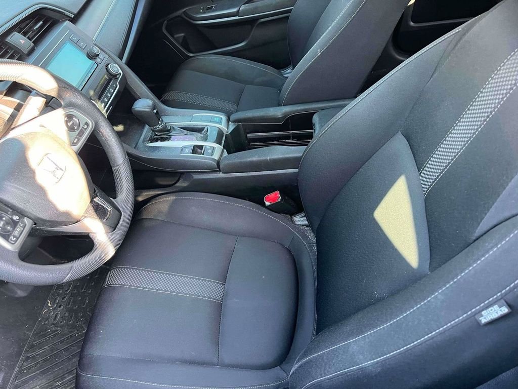 Used 2019  Honda LX image 5