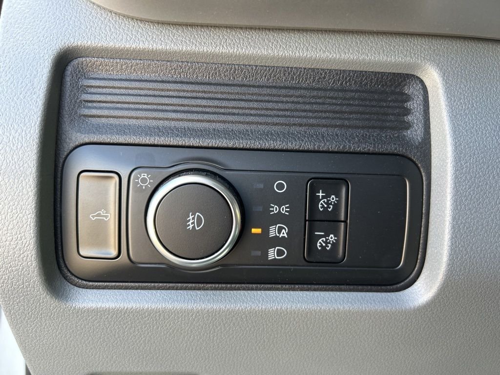 New 2026 Avalanche Ford XL image 22